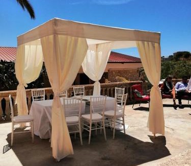 Caltagirone Bed & Breakfast | Casolare del Toscano Country Rooms