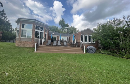 Waterford House | Cass Lk Lakefront 3BR Home - Addl 3BR Home next dr Addl Bking 15 min to Bham .