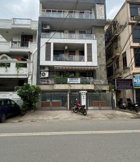 Patel Nagar Bed & Breakfast | Cassava Stay