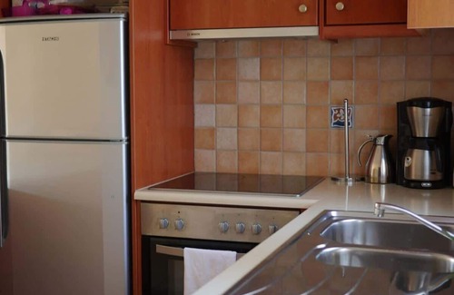 Maleme Apartment | Cassiopeia 5 BR Villa on beach with pool