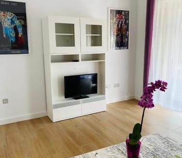 Triana Apartment | Cast2 Apartment right next to Puente Triana