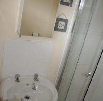 Padstow Ski Chalet | Castaway Cabin