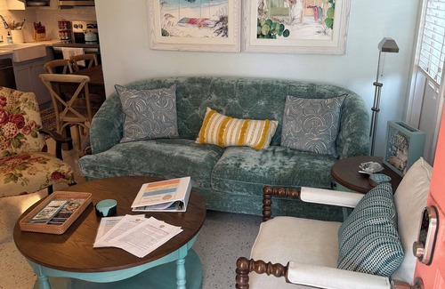 Anna Maria Cottage | Castaway Cottage + Beach + Heated Private Pool & Spa + GOLF CART INCLUDED!