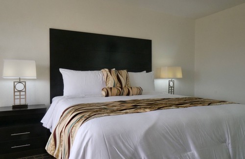 Sunrise Park Hotel | CASTAWAYS RESORT,GRAND BAHAMA, BAHAMAS. Home Away from Home