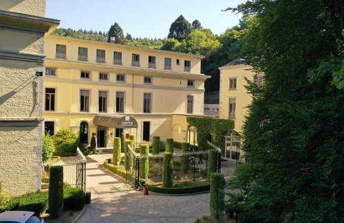 Pont-a-Lesse Hotel | Castel de Pont-a-Lesse