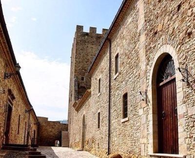 Pietramontecorvino House | Castel di Pietra