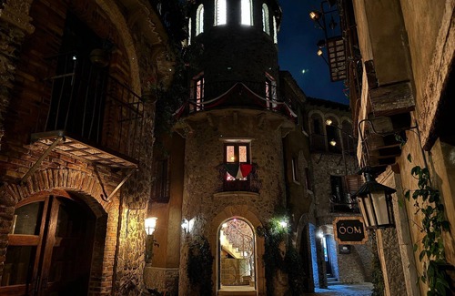Santeagueda Apartment | Castello di Carlo - Loft Carlo VI