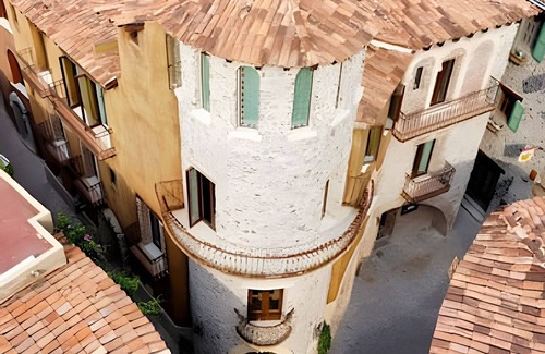 Santeagueda Apartment | Castello di Carlo - Suite Carlo V