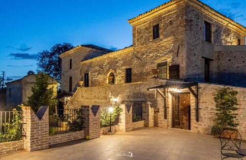 Mosciano Sant'Angelo Bed & Breakfast | Castello di Petecciano B&B