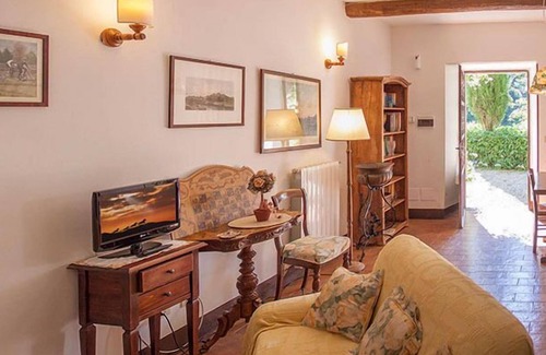 Grotte di Castro House | Castello di Santa Cristina