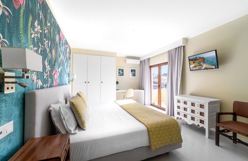 Carvoeiro House | Castelo Guest House