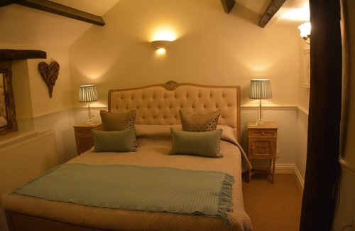 Bedale Hotel | Castle Arms Inn