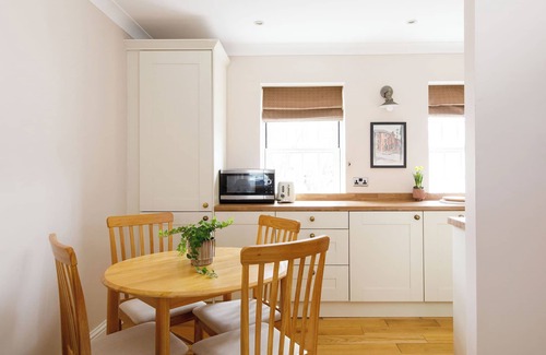 Lewes House | Castle Bank Terrace - just a few minutes walk to the high street