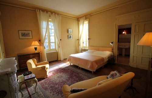Saint-Etienne-la-Varenne Other | Castle- Apartment 8 people in the heart of Beaujolais