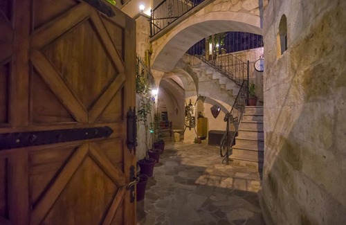 Ortahisar Hotel | Castle Inn Cappadocia