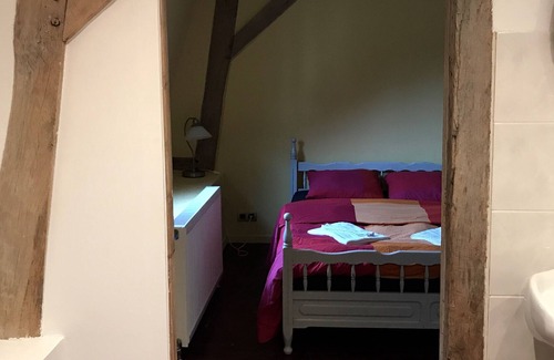 Humieres House | Castle's Cottage surrounded by nature, great for children of all ages