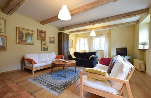 Harre Cottage | Castle wing situated in the heart of a quiet and green paradise