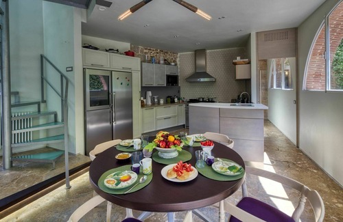 Monteggiori Villa | Castle with pool and sea views for 6 People