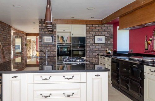 Kirriemuir Cottage | Castleview - Newton Steading
