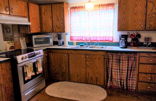 Waynoka House | Casual Comfort for Duners, Hunters, and Normal Folks