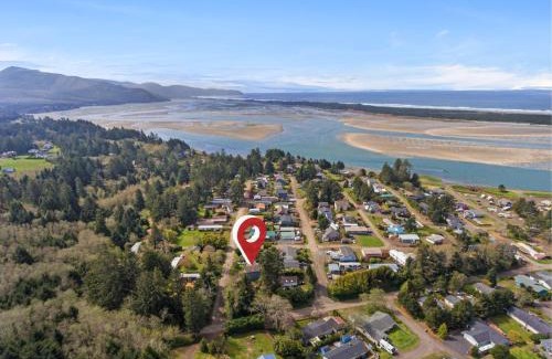 Netarts House | Casual Netarts Beach Bay Hideaway Tillamook OR