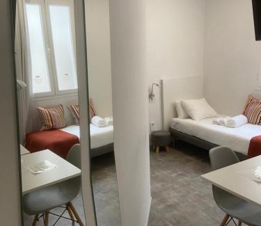La Trinidad-San Juan y Todos los Santos Apartment | Casual Suite in Córdoba