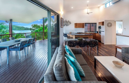 Hamilton Island Apartment | Casuarina Cove 17, Casuarina Cove 17 on Hamilton Island