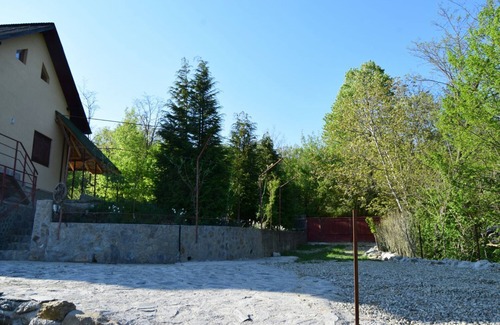 Calimanesti Ski Chalet | Casuta din Padure - chalet with a view
