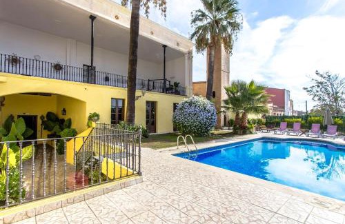 Banyeres del Penedes Villa | Catalunya Casas Impressive and Idyllic mansion for up to 40 people!