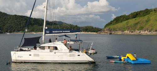 Chalong Boat Rental | Catamaran Lagoon 440 Calypso
