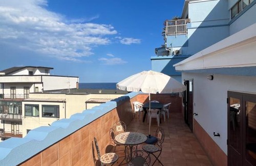 Catanzaro Lido Apartment | CATANZARO LIDO, APPARTAMENTO A 50 METRI DAL MARE