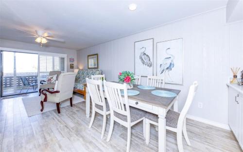 Harbor Oaks Apartment | Catch-N-Relax