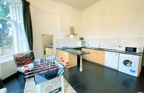 Gorebridge Apartment | Catcune Deluxe Suite
