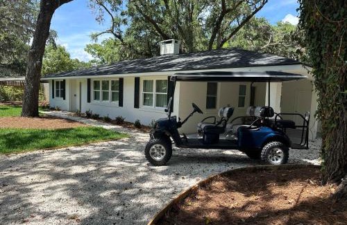 Saint Simons Heights House | Cater Cove - private pool 1 mile to beach quiet