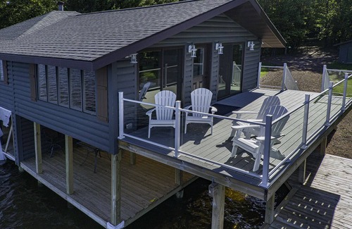 Eagle River House | Catfish Lake Boathouse - Facing West/Sandy Frontage, on the water!