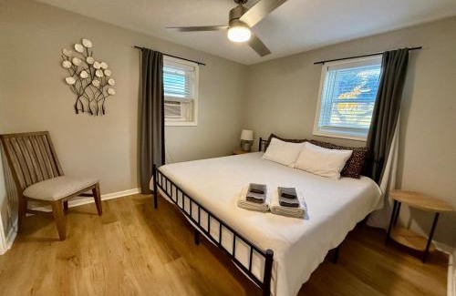 Joslyn Castle Apartment | Cathedral Modern King bed with Washer & Dryer