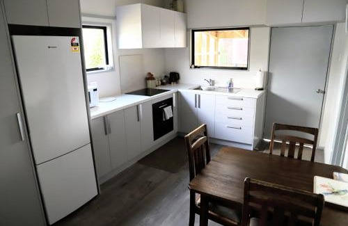 Manapouri Apartment | Catnap Cottage