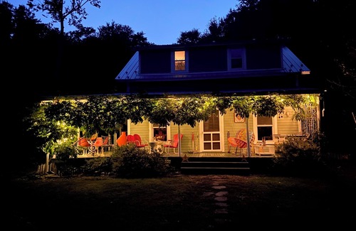 Boiceville Cabin | Catskills Mountain Riverfront Dream House