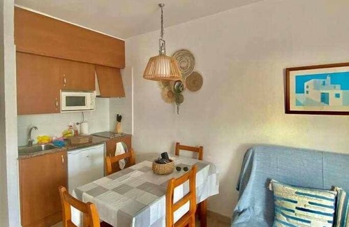 Cala en Blanes Apartment | Cavalleria - Apto con Piscina y Junto a la Playa
