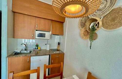 Cala en Blanes Apartment | Cavalleria - Apto con Piscina y Junto a la Playa