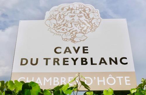 Luins Bed & Breakfast | Cave Du Treyblanc