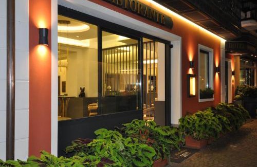 Stresa Hotel | Cavour 30TRE - già Hotel Moderno