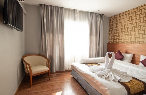 Talat Hotel | CBD Hotel Suratthani