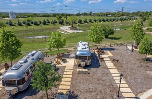 Driftwood House | Cedar Break - Airstream 05
