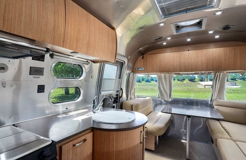 Driftwood House | Cedar Break - Airstream 04
