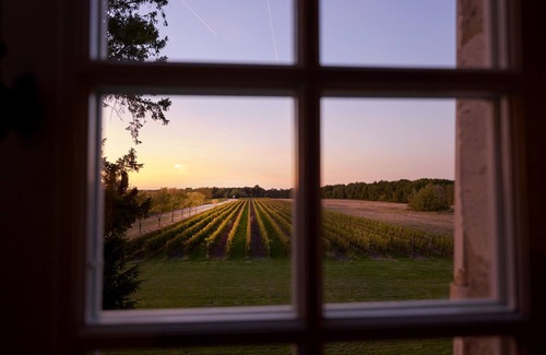 Espiens Cottage | Cedar Cottage in a Exceptional 17th Century Castle in Gascony