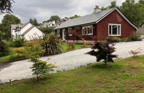 Oban House | Cedar Lodge
