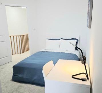 Bendale House | CEDAR Private Double Room with 2-Shared Bathrooms and a Balcony in Toronto, ON, Canada