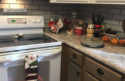 Byrdstown Cabin | Cedar Ridge/Dale Hollow Lake, close to Star Point ,Eagle Cove and Sunset Marinas