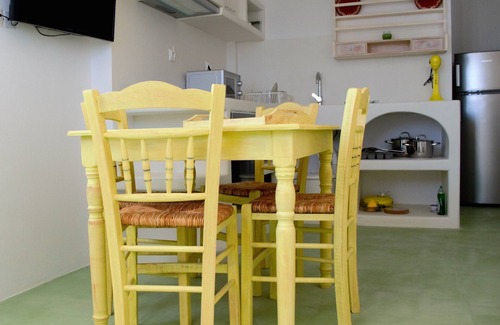 Mandrakia Apartment | 'Cedar' traditional Cycladic apartment 00000483813